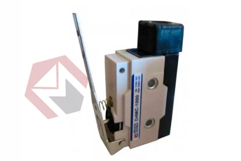Микровыключатель D4MC-1000 фото 1